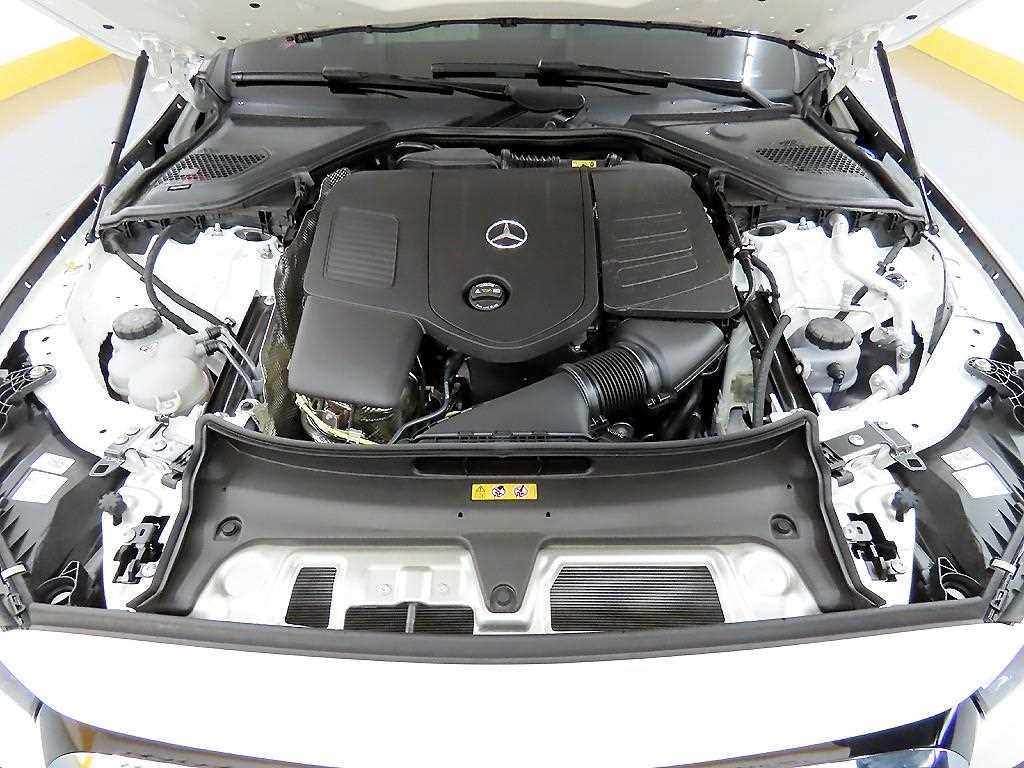 벤츠 E 클래스 E-클래스 W214 E200 AMG 라인 이미지 18