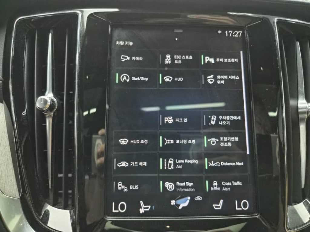 볼보 V60 V60 크로스 컨트리 2세대 2.0 T5 프로 AWD 이미지 18