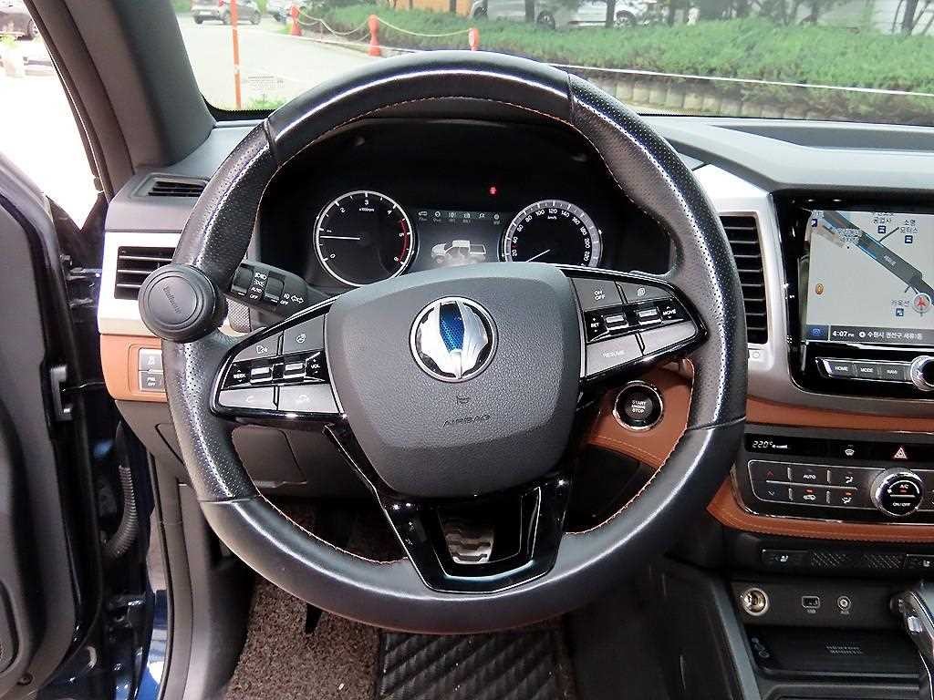 KG모빌리티(쌍용) 렉스턴 렉스턴 스포츠 칸 디젤 2.2 4WD 프로페셔널 S 이미지 8