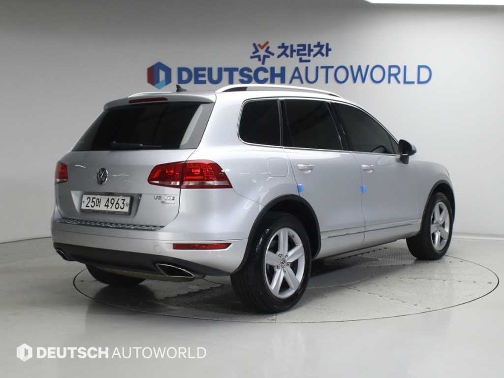 폭스바겐 투아렉 뉴 투아렉 V6 3.0 TDI 블루모션 이미지 2