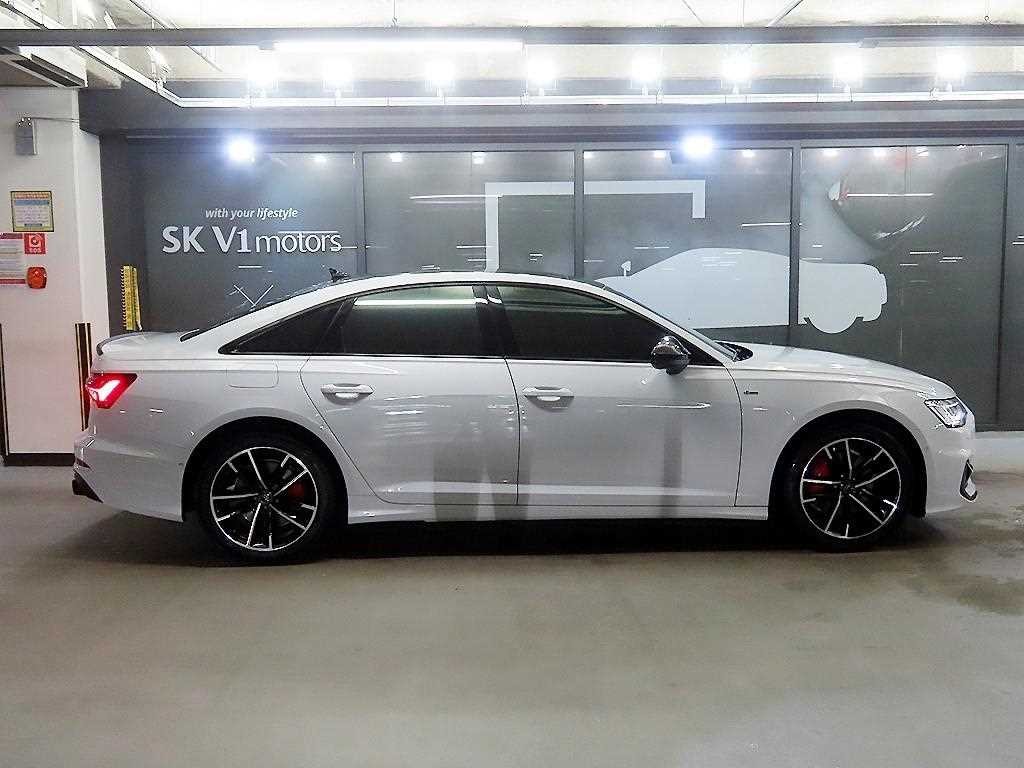 아우디 A6 A6 (C8) 45 TFSI 프리미엄 이미지 3