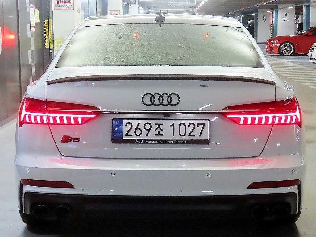 아우디 A6 A6 (C8) 45 TFSI 프리미엄 이미지 5