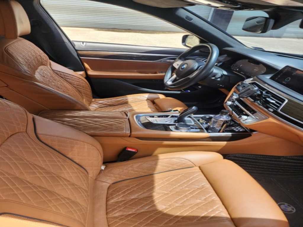 BMW 7시리즈 7시리즈 (G11) 745Le sDrive 디자인 퓨어 에디션 이미지 3