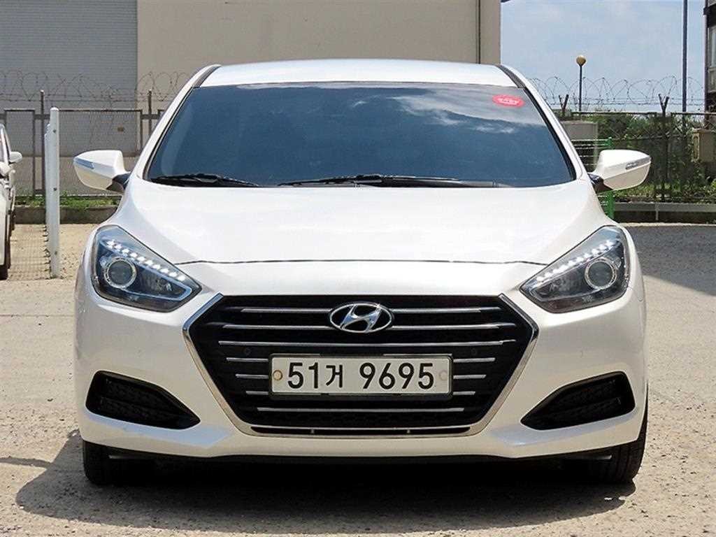 현대 i40 더뉴i40Saloon 1.7 VGT 유니크 이미지 1