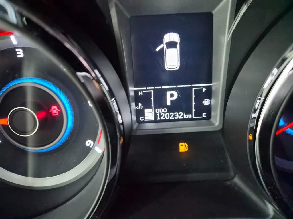 KG모빌리티(쌍용) 티볼리 디젤 2WD 1.6 LX 이미지 13