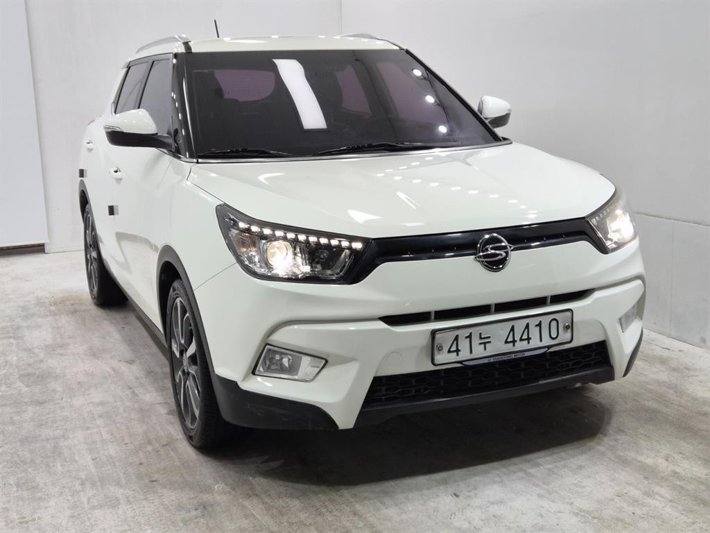 KG모빌리티(쌍용) 티볼리 디젤 2WD 1.6 LX 이미지 2
