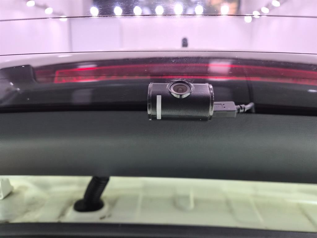 KG모빌리티(쌍용) 티볼리 디젤 2WD 1.6 LX 이미지 6