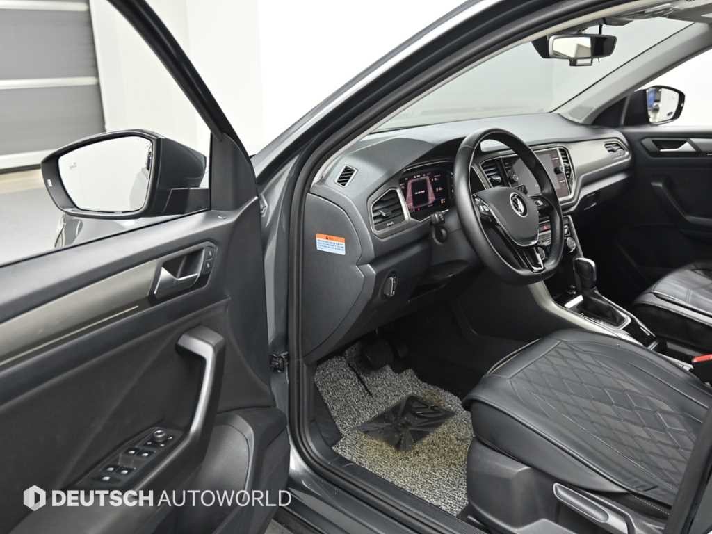 폭스바겐 티록 2.0 TDI 스타일 이미지 11
