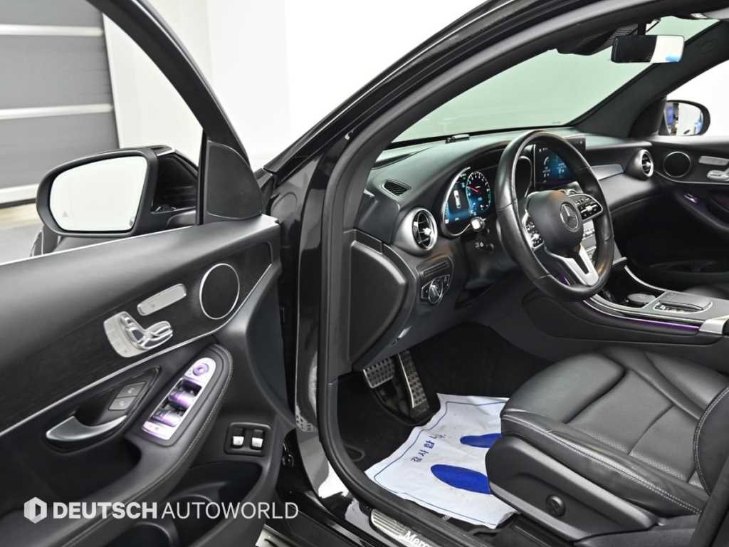 벤츠 GLC 클래스 GLC클래스 X253 GLC 300 e 4MATIC 쿠페 이미지 11