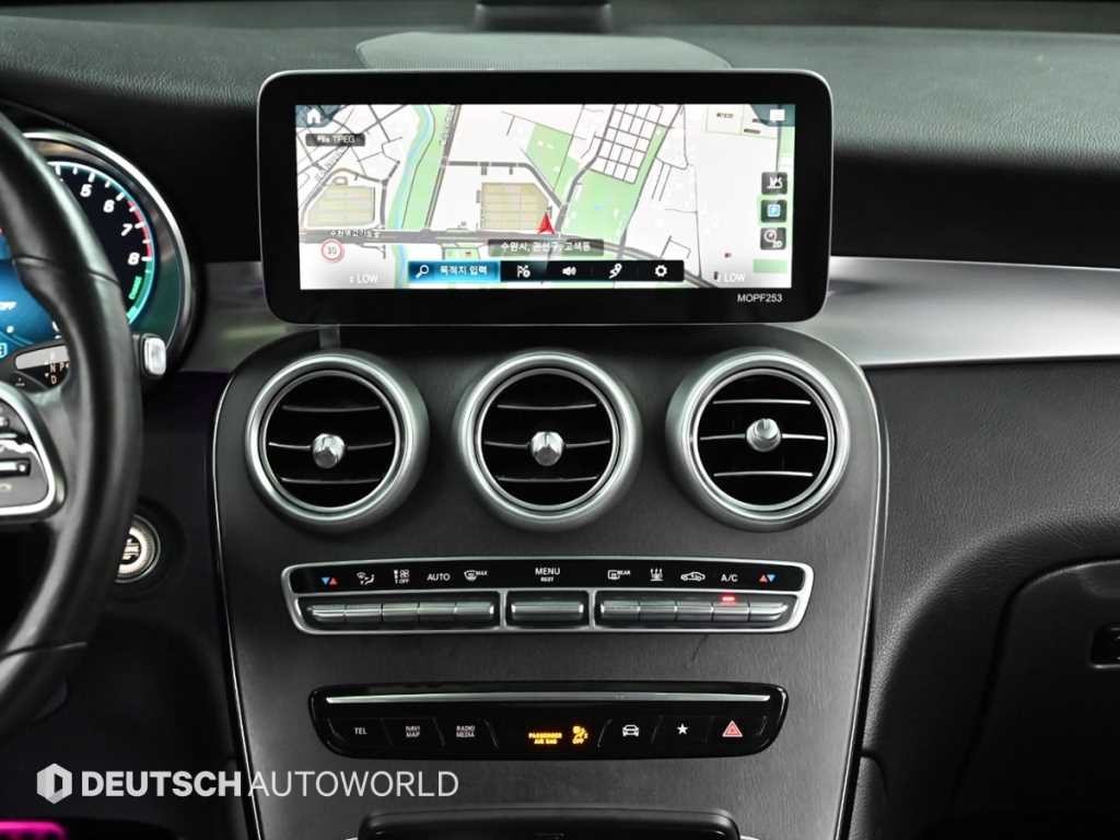 벤츠 GLC 클래스 GLC클래스 X253 GLC 300 e 4MATIC 쿠페 이미지 14