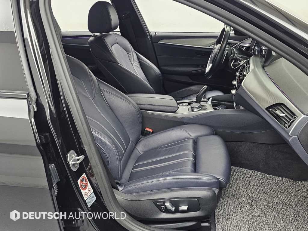 BMW 5시리즈 5시리즈 (G30) 530i M 스포츠 플러스 이미지 10
