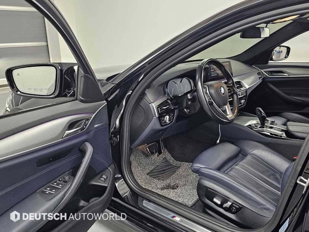 BMW 5시리즈 5시리즈 (G30) 530i M 스포츠 플러스 이미지 11