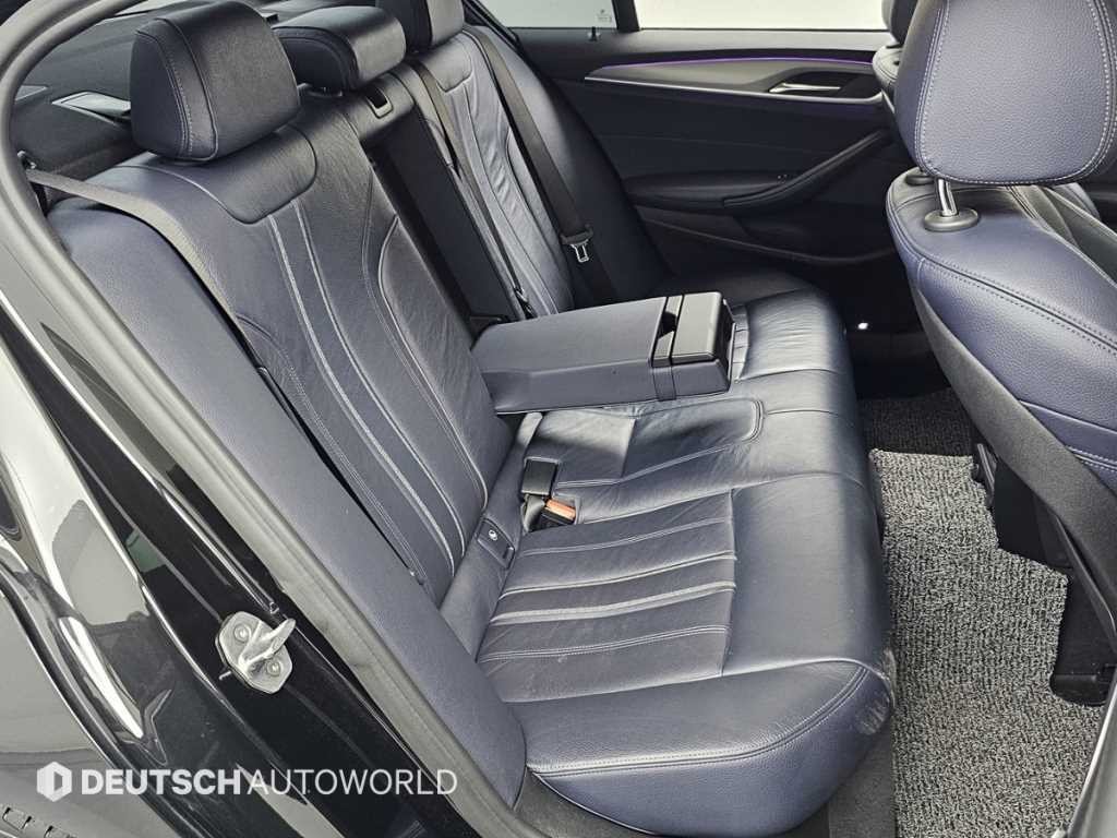 BMW 5시리즈 5시리즈 (G30) 530i M 스포츠 플러스 이미지 12