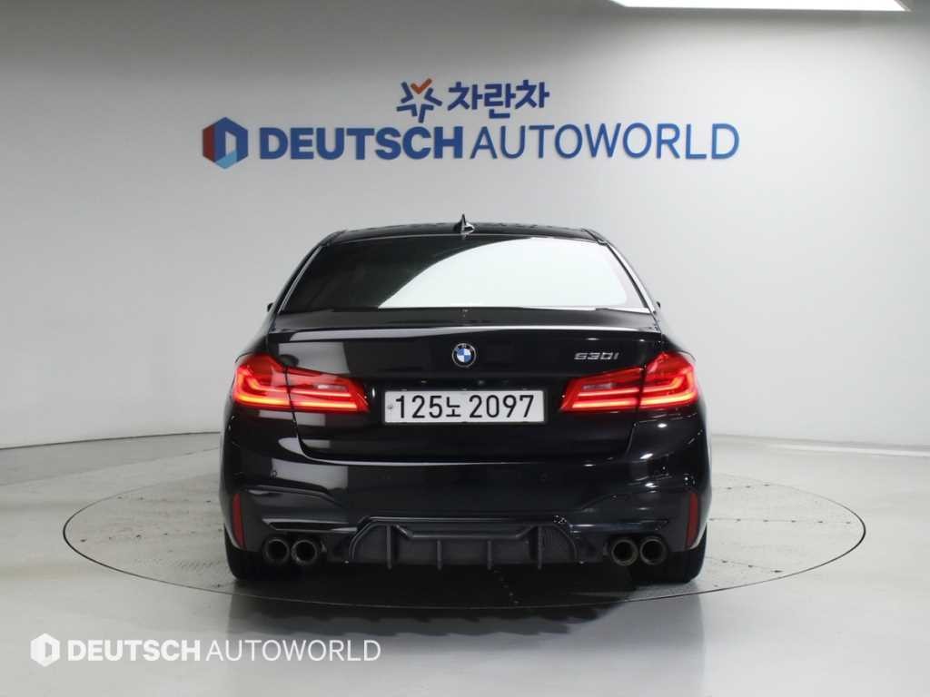 BMW 5시리즈 5시리즈 (G30) 530i M 스포츠 플러스 이미지 4