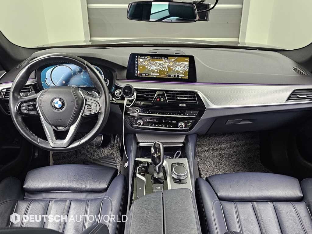 BMW 5시리즈 5시리즈 (G30) 530i M 스포츠 플러스 이미지 7