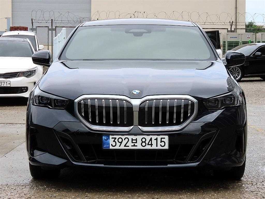 BMW 5시리즈 5시리즈 (G60) 530i xDrive M 스포츠 이미지 1