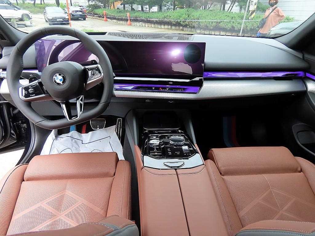 BMW 5시리즈 5시리즈 (G60) 530i xDrive M 스포츠 이미지 7