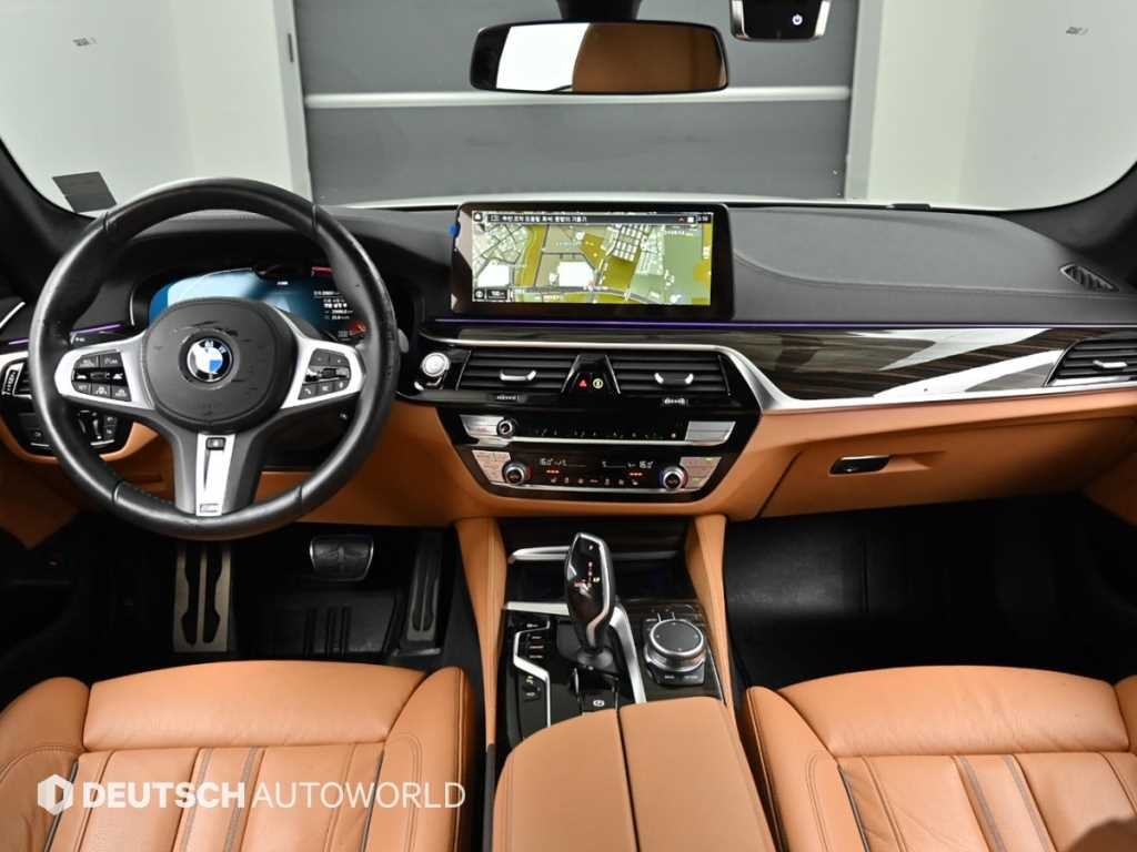 BMW 5시리즈 5시리즈 (G30) 520i M 스포츠 이미지 7