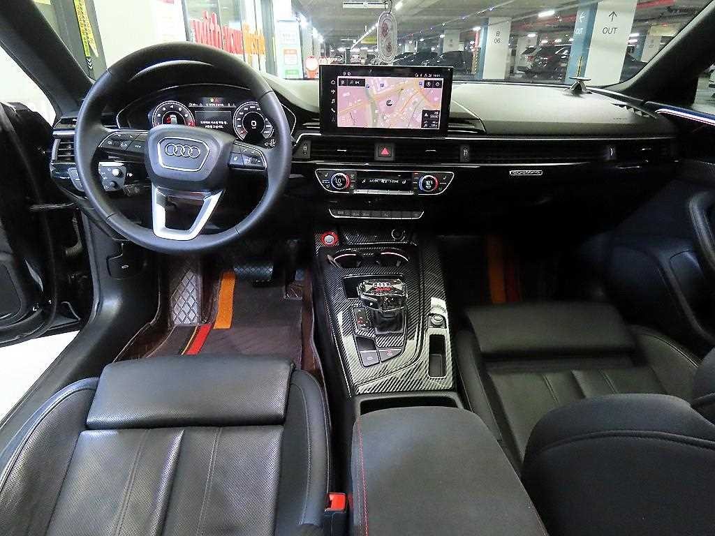 아우디 A5 A5 (F5) 45 TFSI 콰트로 프리미엄 스포트백 이미지 10