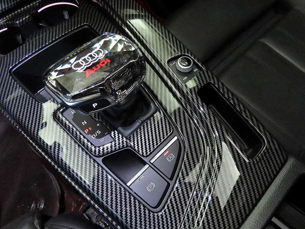 아우디 A5 A5 (F5) 45 TFSI 콰트로 프리미엄 스포트백 이미지 12