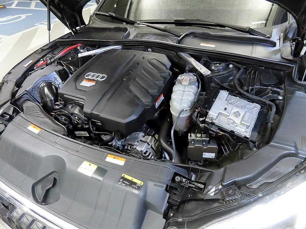 아우디 A5 A5 (F5) 45 TFSI 콰트로 프리미엄 스포트백 이미지 18