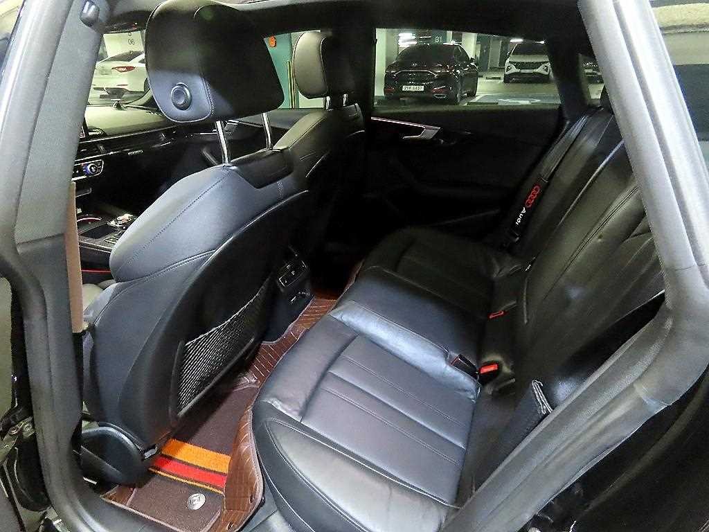 아우디 A5 A5 (F5) 45 TFSI 콰트로 프리미엄 스포트백 이미지 7