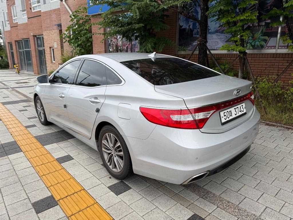 현대 그랜저 그랜저 HG HG240 MODERN 이미지 4