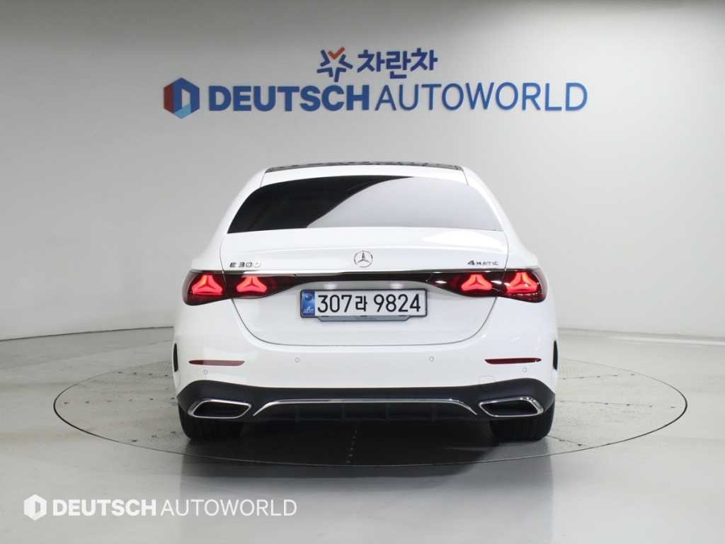 벤츠 E 클래스 E-클래스 W214 E300 4MATIC 익스클루시브 이미지 4
