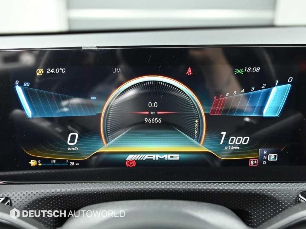 벤츠 A 클래스 A클래스 W177 AMG A35 4MATIC 세단 이미지 8