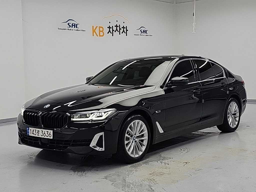 BMW 5시리즈 5시리즈 (G30) 530e 럭셔리 이미지 1