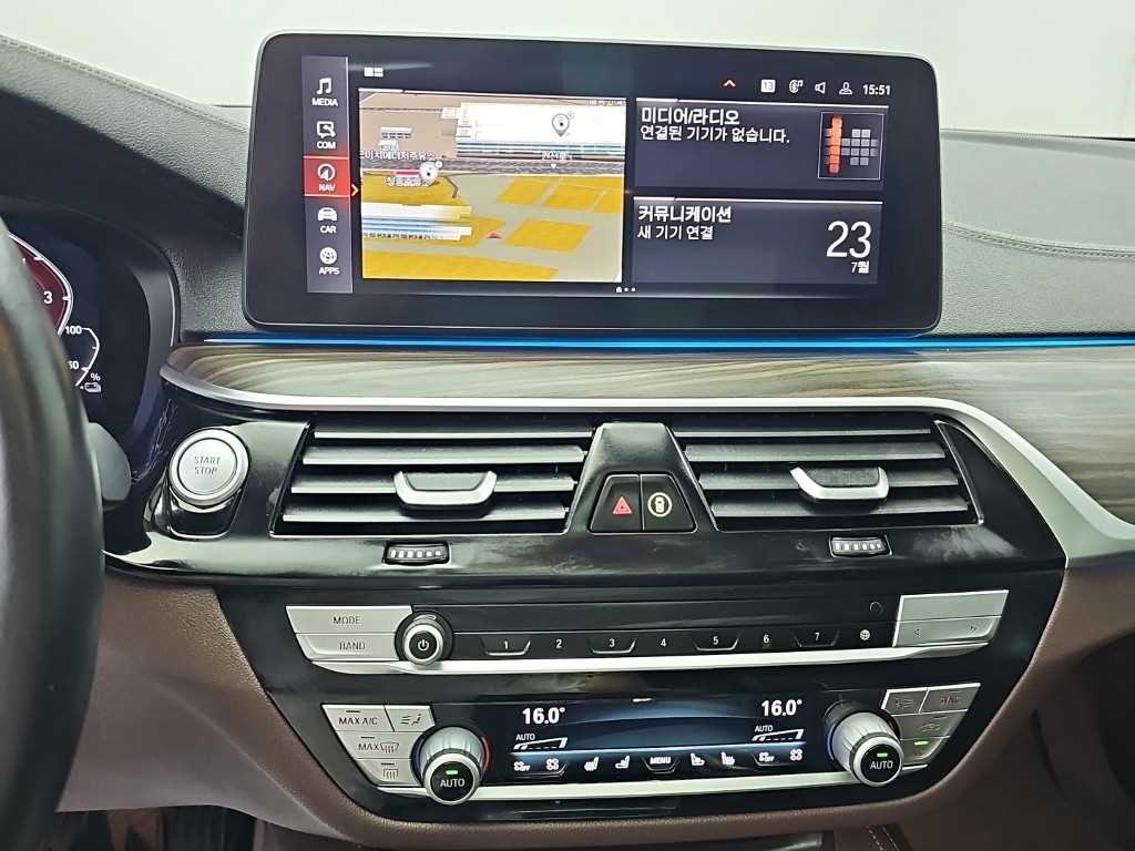 BMW 5시리즈 5시리즈 (G30) 530e 럭셔리 이미지 10