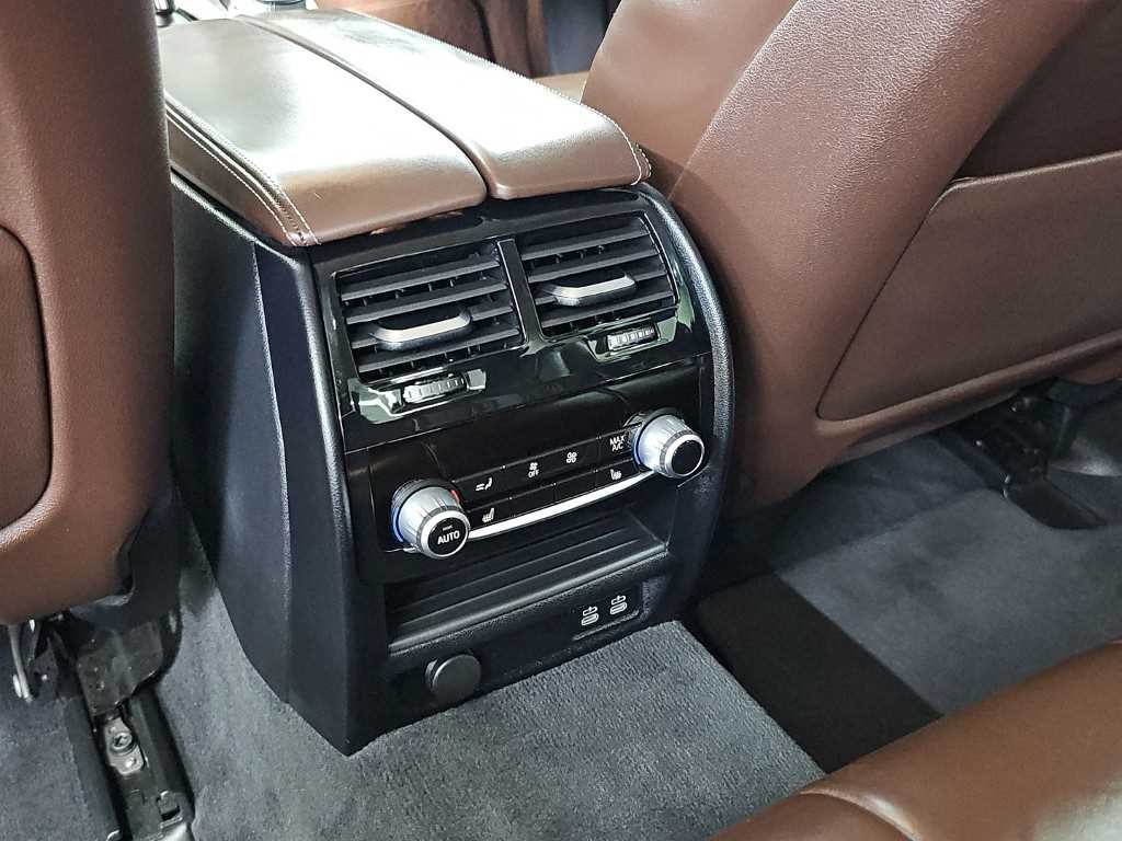 BMW 5시리즈 5시리즈 (G30) 530e 럭셔리 이미지 13