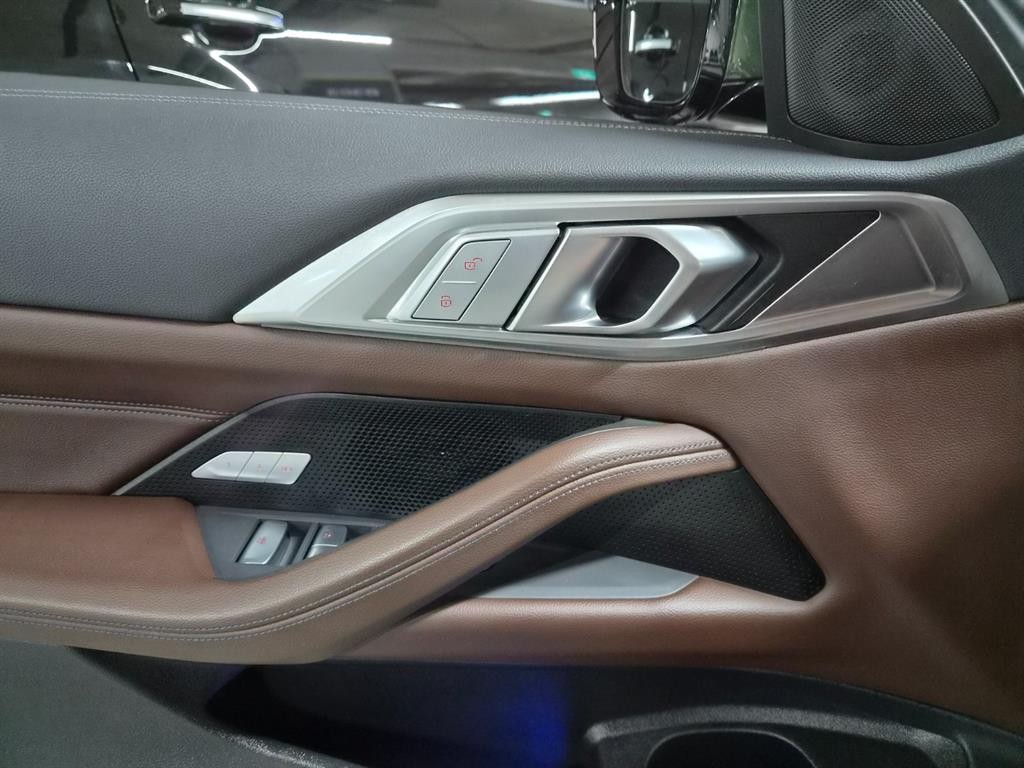 BMW 4시리즈 4시리즈 (G22) 420i 컨버터블 M 스포츠 이미지 16