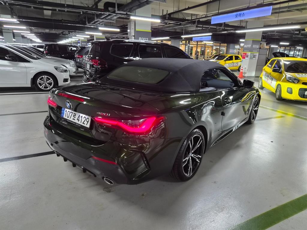 BMW 4시리즈 4시리즈 (G22) 420i 컨버터블 M 스포츠 이미지 3