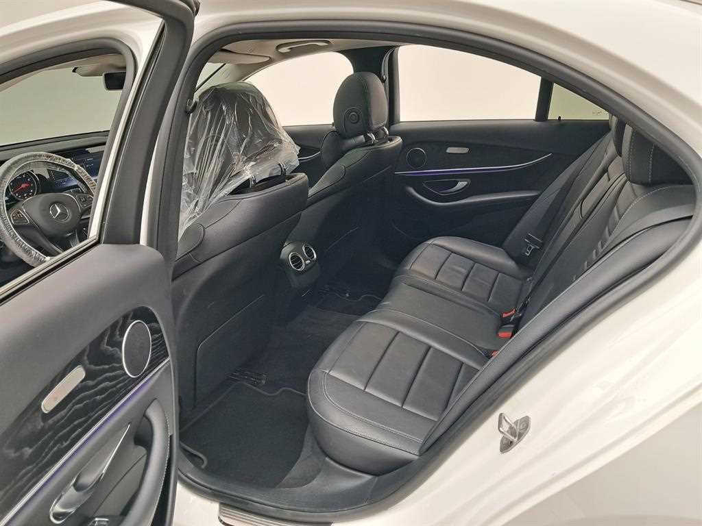 벤츠 E 클래스 E-클래스 W213 E200 아방가르드 이미지 12