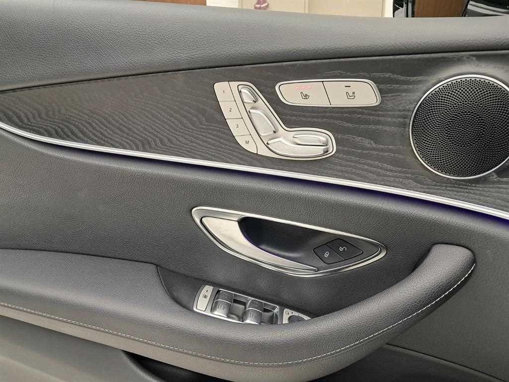벤츠 E 클래스 E-클래스 W213 E200 아방가르드 이미지 13