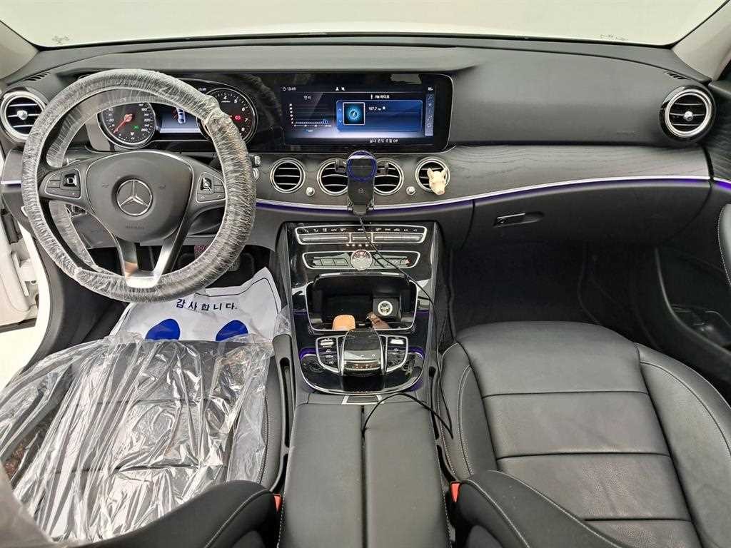 벤츠 E 클래스 E-클래스 W213 E200 아방가르드 이미지 6