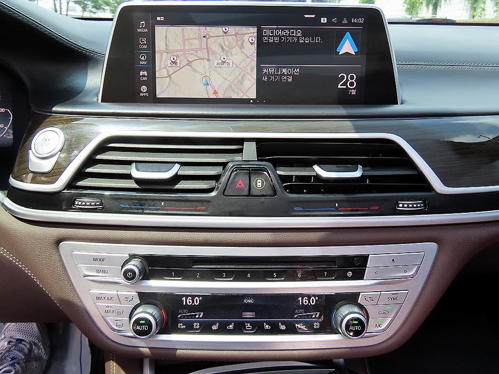 BMW 7시리즈 7시리즈 (G11) 745Le sDrive 디자인 퓨어 에디션 이미지 12