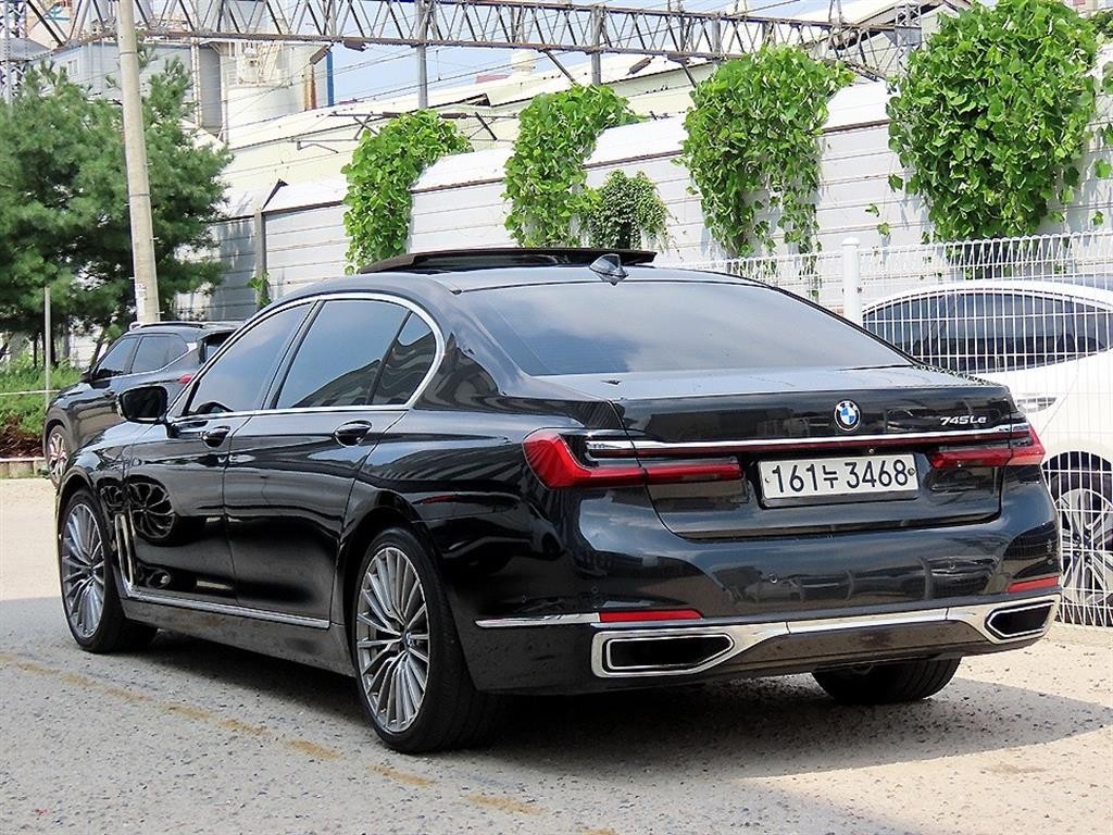 BMW 7시리즈 7시리즈 (G11) 745Le sDrive 디자인 퓨어 에디션 이미지 3