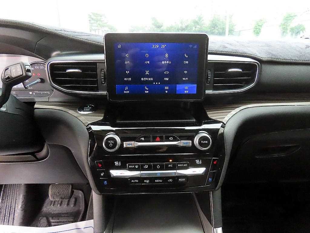 포드 익스플로러 익스플로러 6세대 3.0 AWD PHEV 리미티드 이미지 13