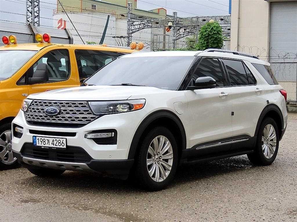 포드 익스플로러 익스플로러 6세대 3.0 AWD PHEV 리미티드 이미지 2