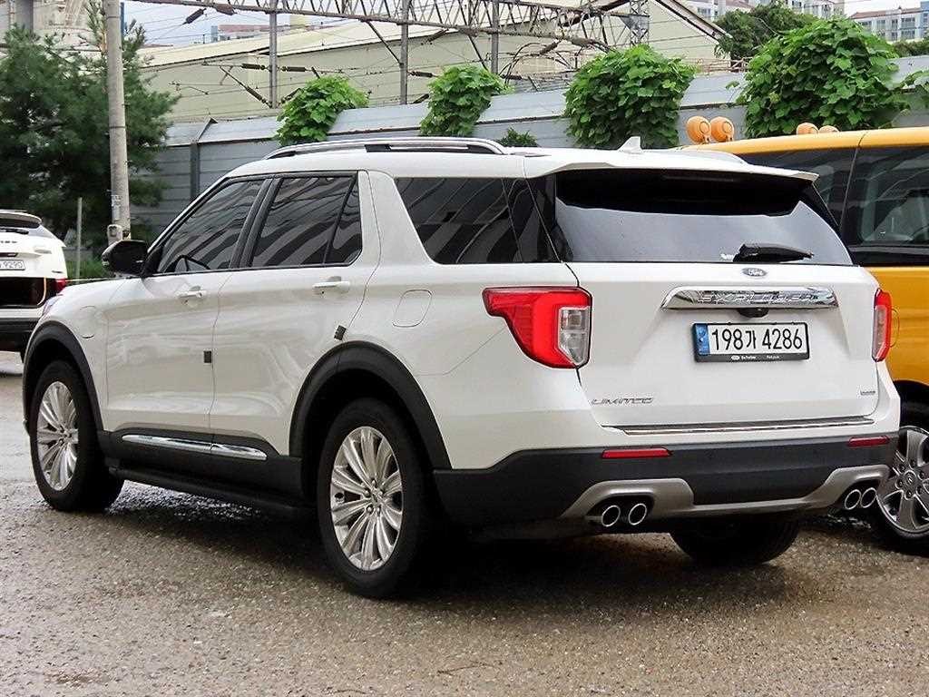 포드 익스플로러 익스플로러 6세대 3.0 AWD PHEV 리미티드 이미지 3