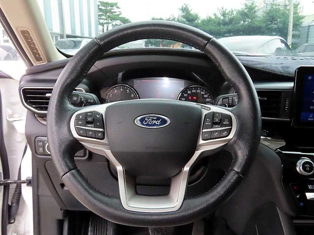 포드 익스플로러 익스플로러 6세대 3.0 AWD PHEV 리미티드 이미지 8