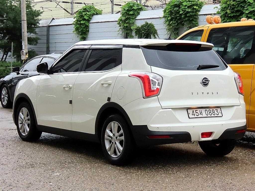 KG모빌리티(쌍용) 티볼리 가솔린 2WD 1.6 VX 이미지 3