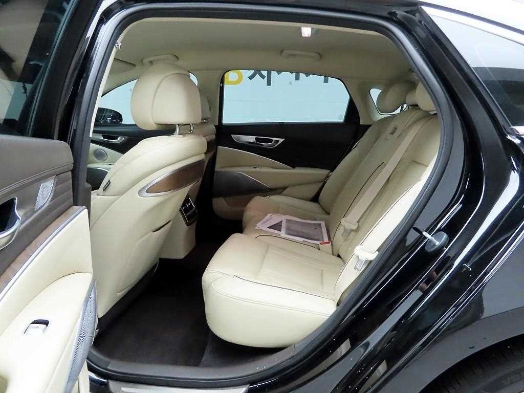 기아 K9 더 K9 3.8 GDI 2WD 플래티넘Ⅱ 이미지 12