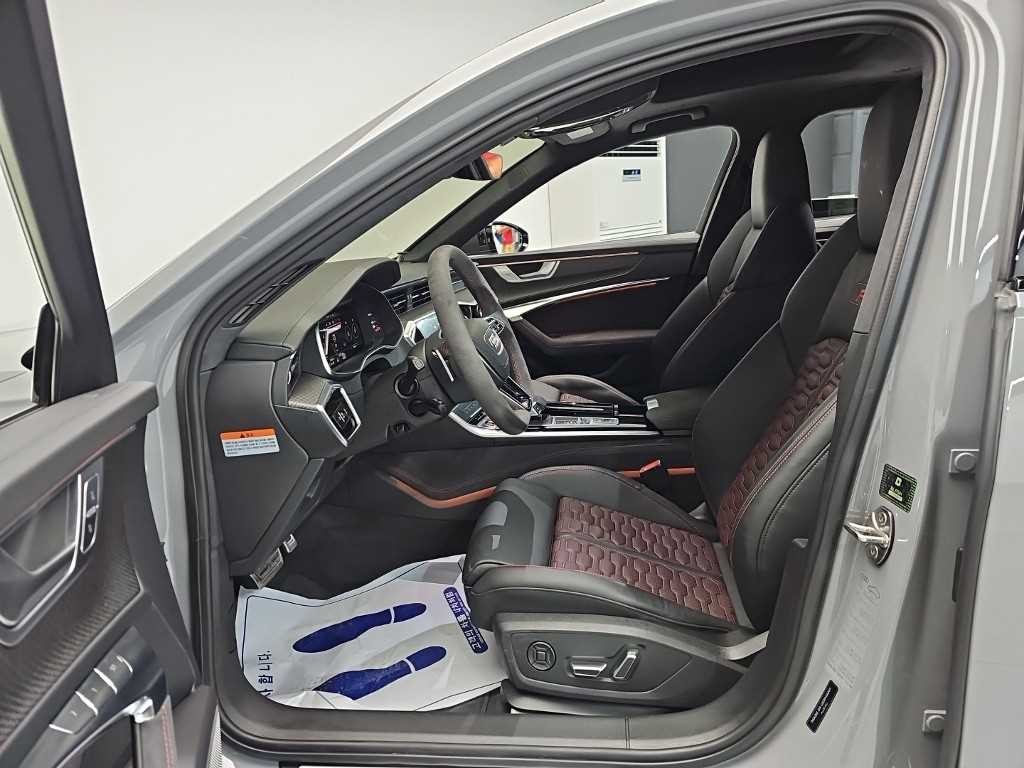아우디 RS6 RS6 (C8) 4.0 TFSI 콰트로 아반트 퍼포먼스 이미지 11