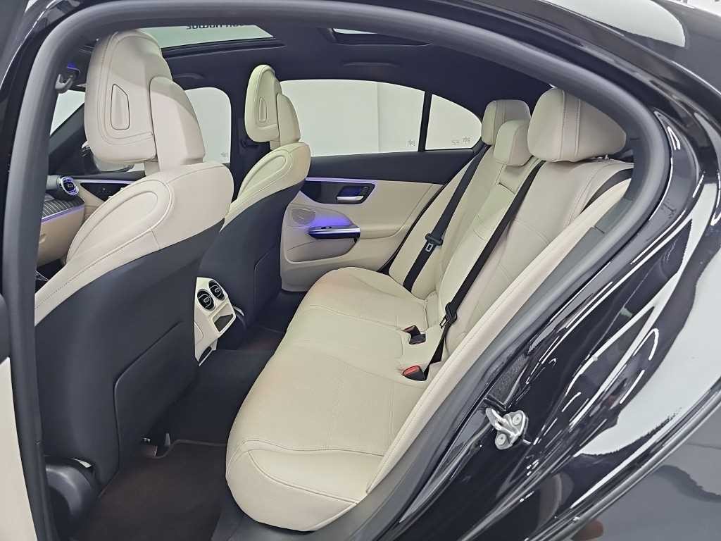 벤츠 C 클래스 C클래스 W206 C300 4MATIC 아방가르드 이미지 12