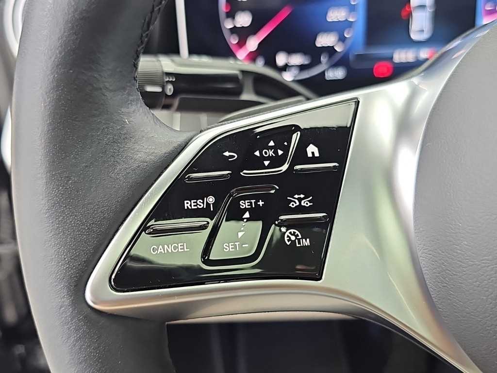 벤츠 C 클래스 C클래스 W206 C300 4MATIC 아방가르드 이미지 17