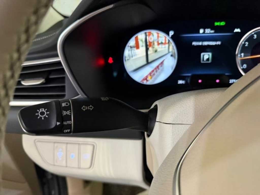 제네시스 G70 더 뉴 G70 가솔린 2.0T 2WD 기본형 이미지 13