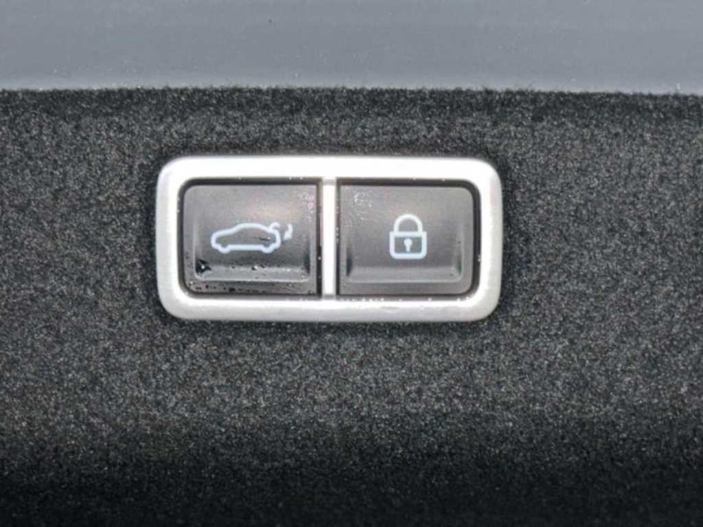 제네시스 G70 더 뉴 G70 가솔린 2.0T 2WD 기본형 이미지 17